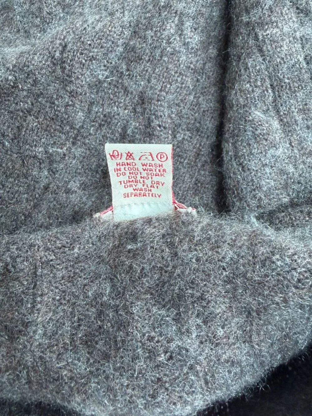 New Scotland Women's 100% Cashmere Cable Knit Crewneck Sweater Brown Medium